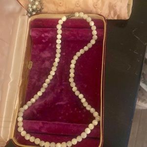 Glass beads necklace